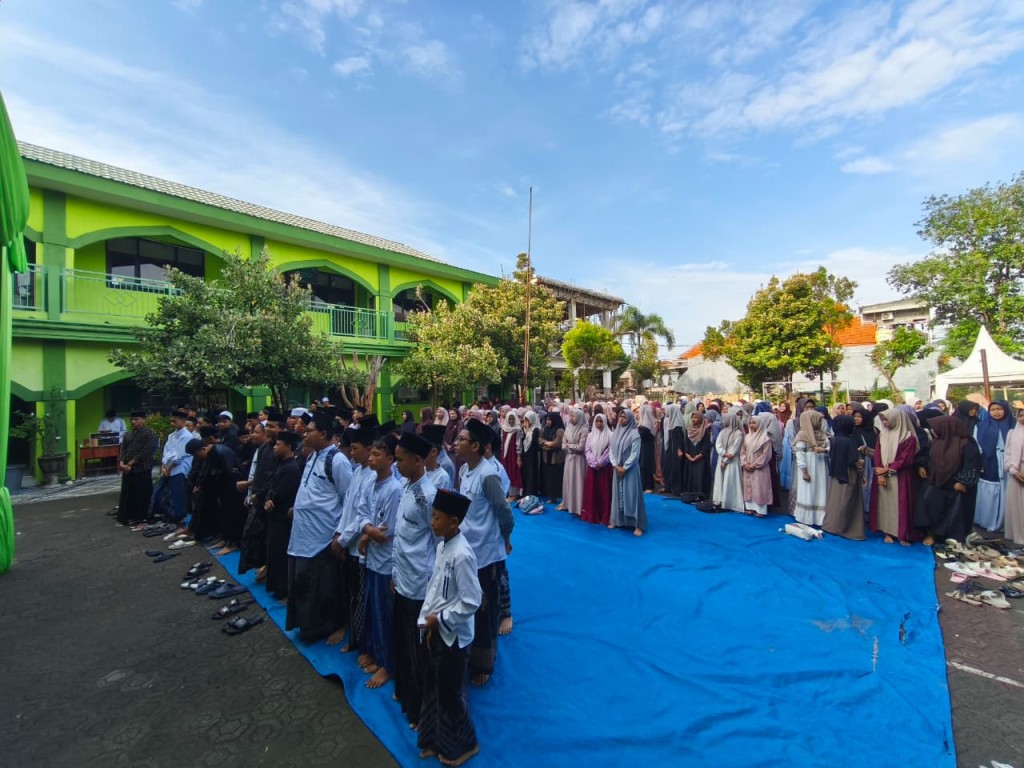 Peringatan Isra Mi’raj Nabi Muhammad SAW MTs Terpadu Roudlotul Qur’an