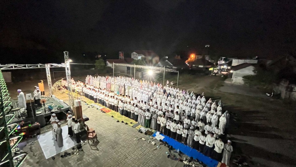 Semarak Maulid Nabi Muhammad SAW Yayasan Roudlotul Qur’an
