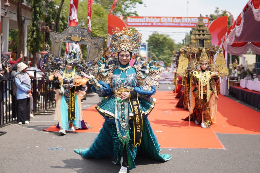 Juara 2 Karnaval Pelajar