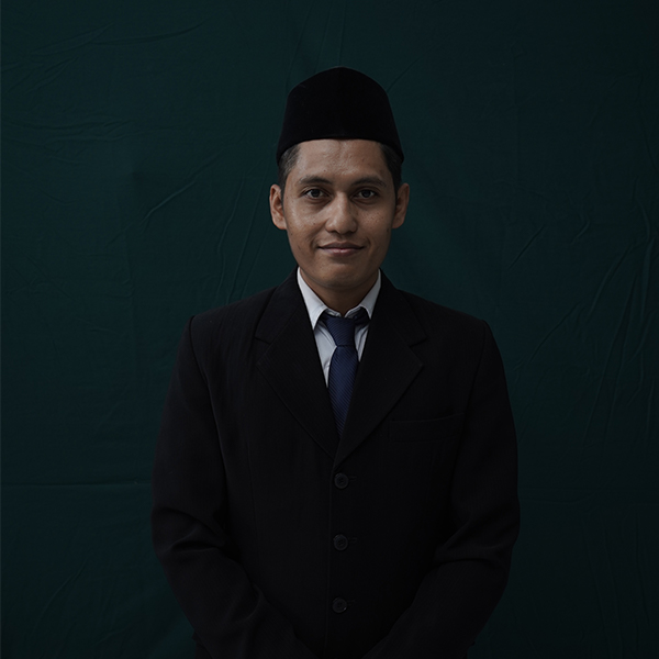 Iwan Suheriono, S.S.